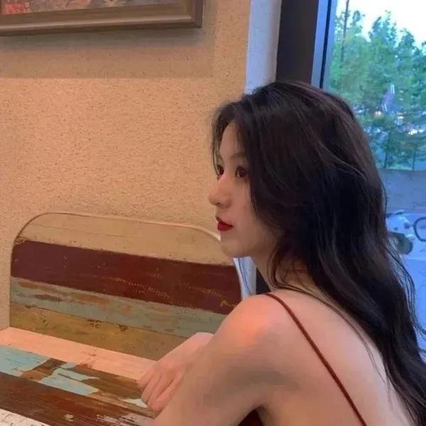 茱莉小姐